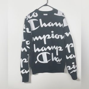 Champion spell out medium long sleeve shirt